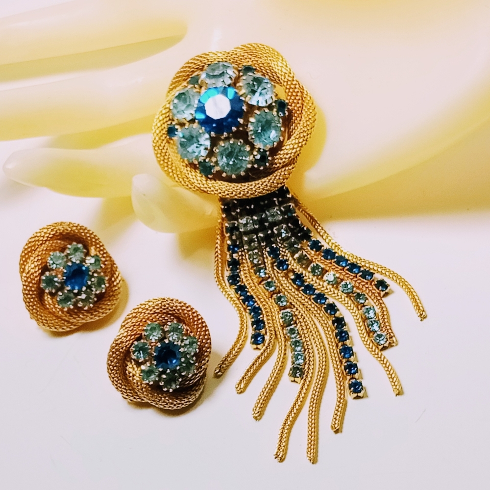 Vintage Schiaparelli Cascade Brooch Earring Suite
